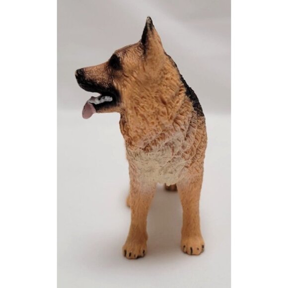 Schleich German Shepherd Dog Resin 3" Long Figurine - Picture 2 of 6